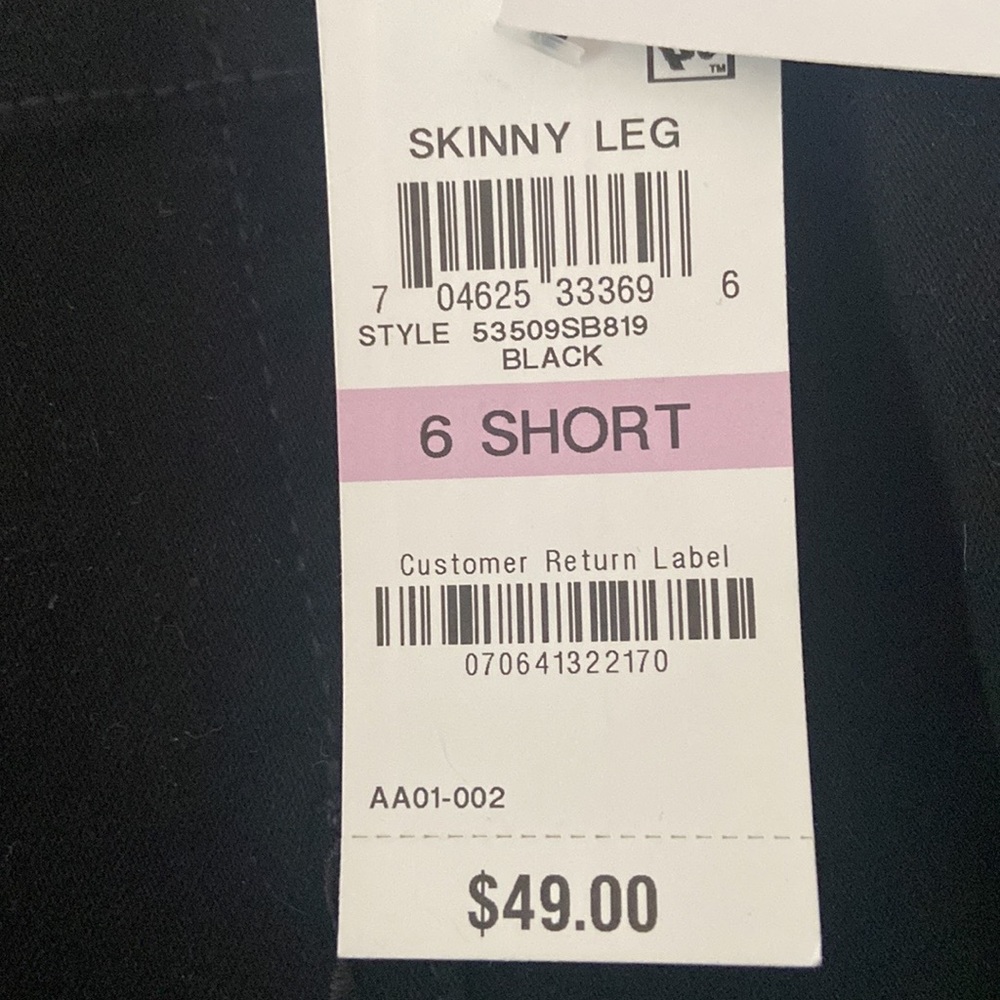 Style & Co Curvy Skinny jean with Tummy Control size 6 SHORT Black NWT